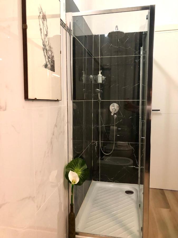 Serenity B&B 布雷西亚 外观 照片