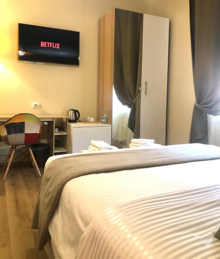 Serenity B&B 布雷西亚 外观 照片