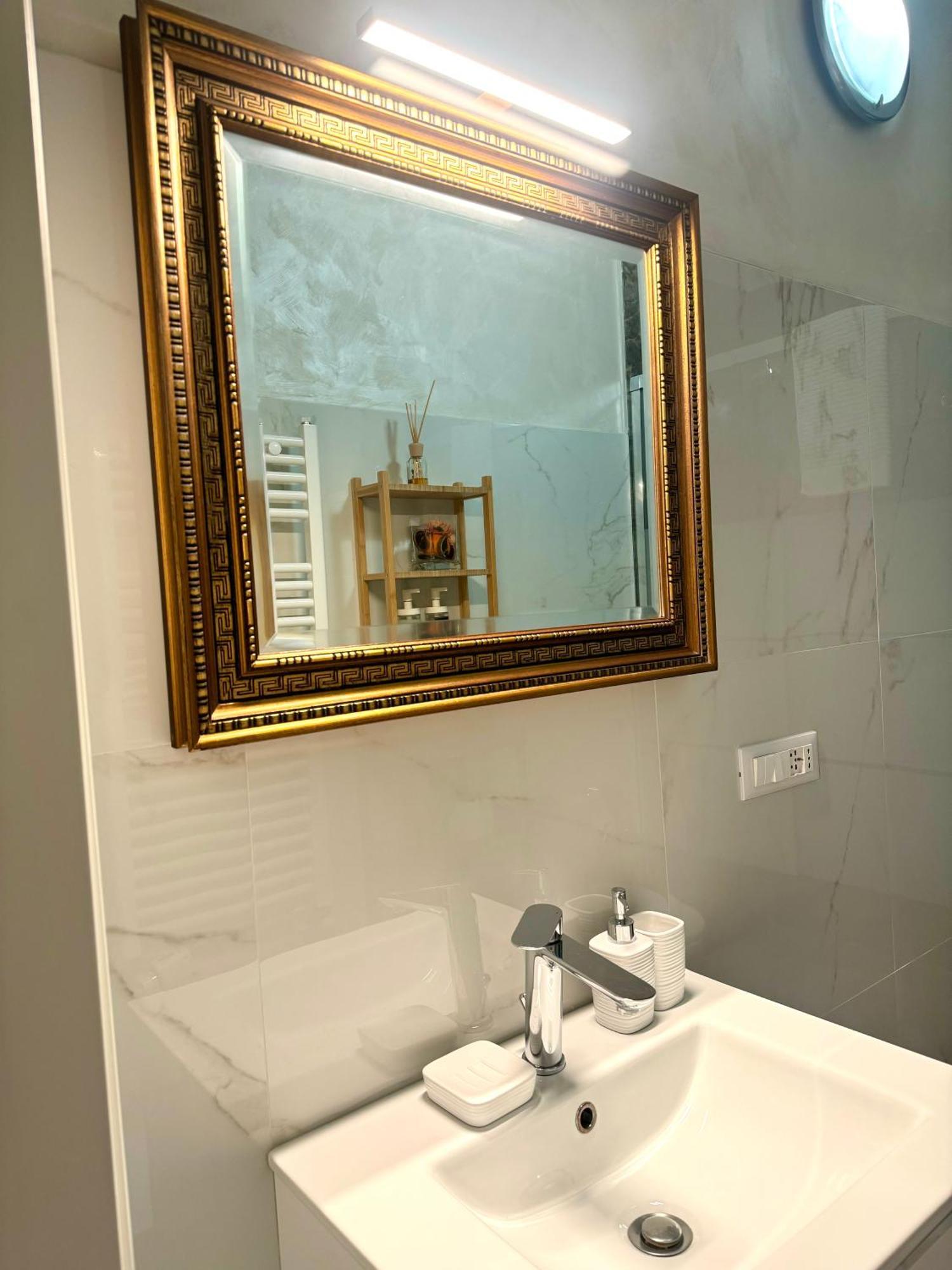 Serenity B&B 布雷西亚 外观 照片