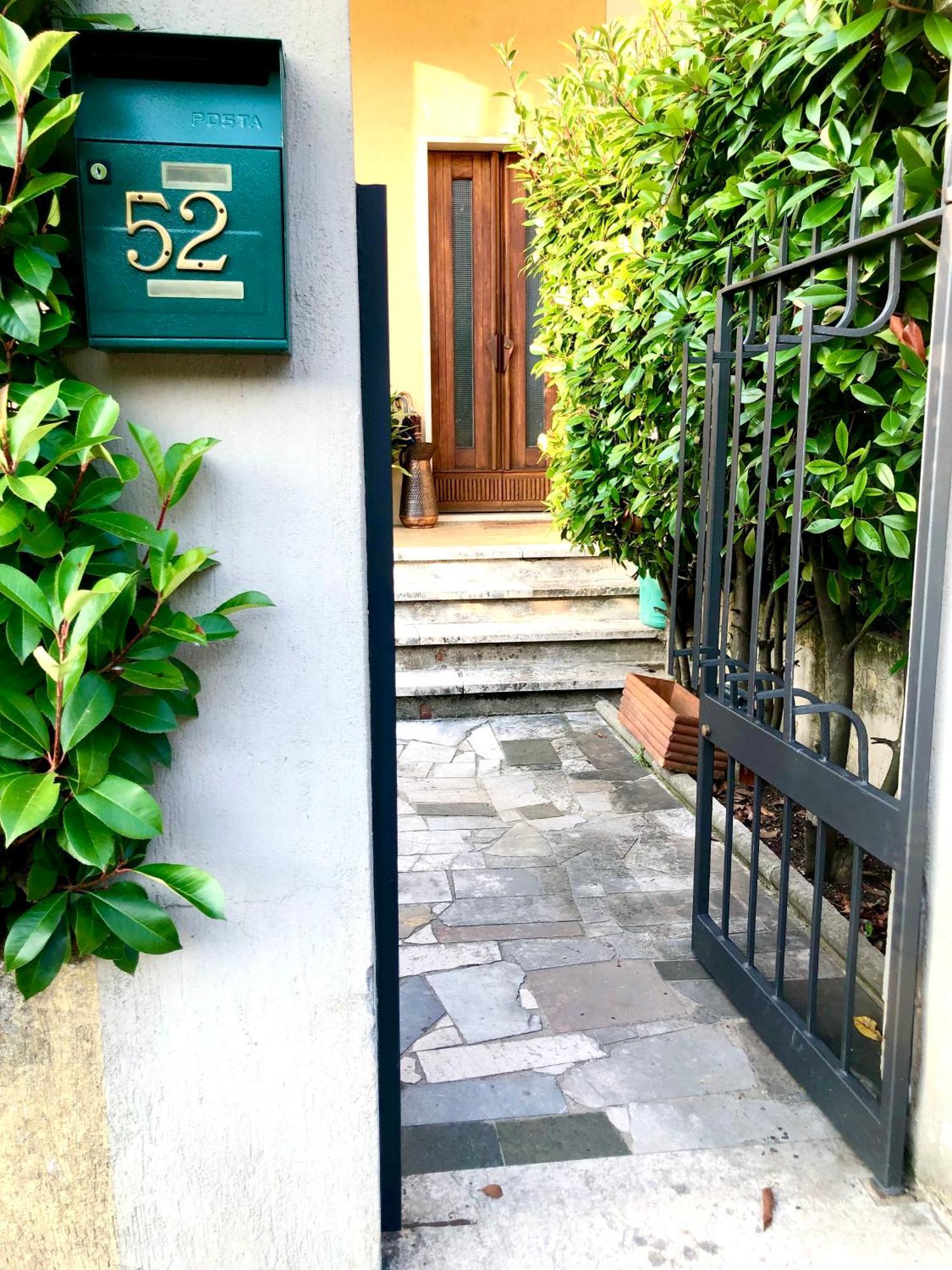 Serenity B&B 布雷西亚 外观 照片